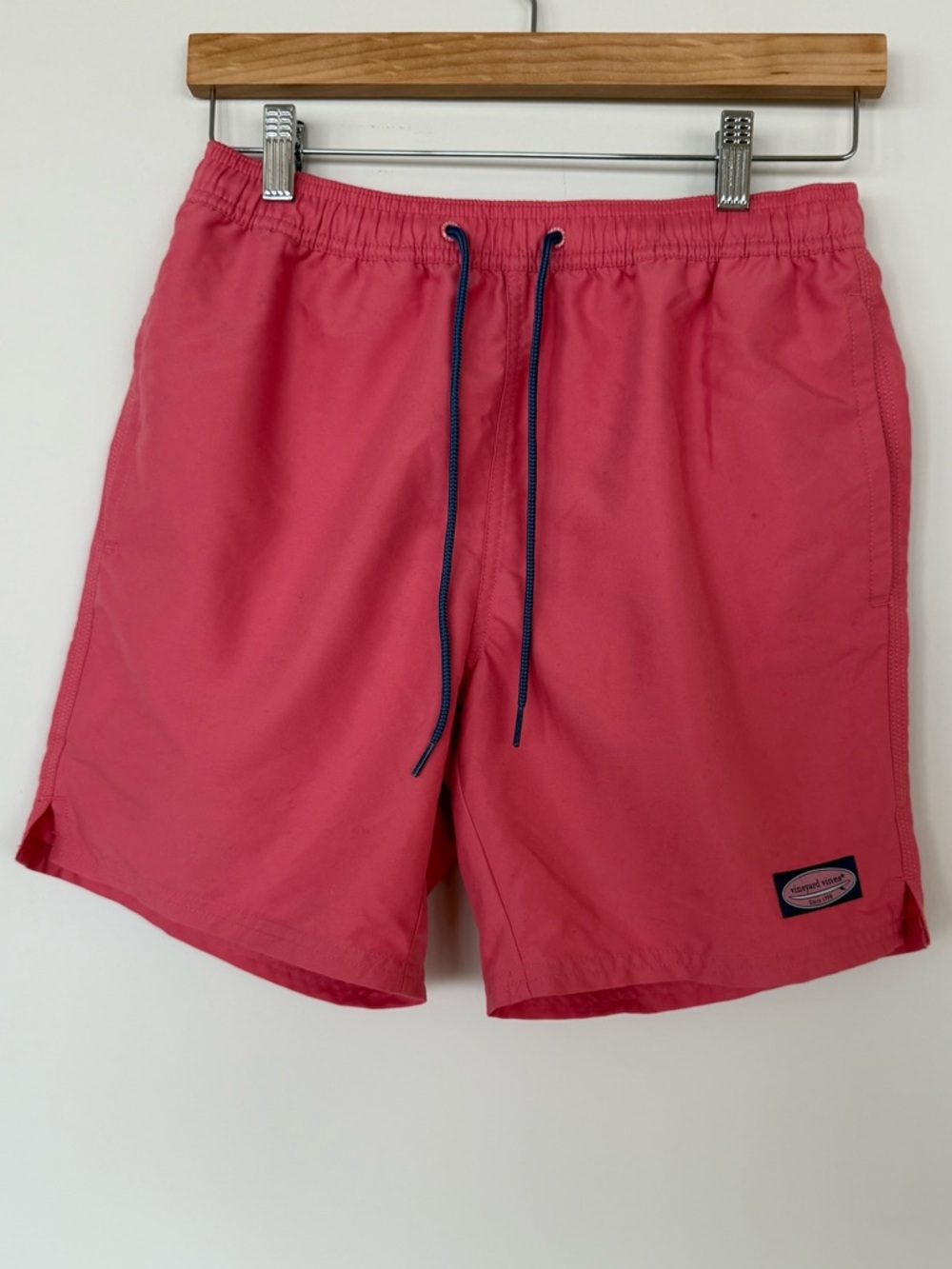 Vineyard Vines Men’s Swim Trunks in Mariner with Navy Drawstring